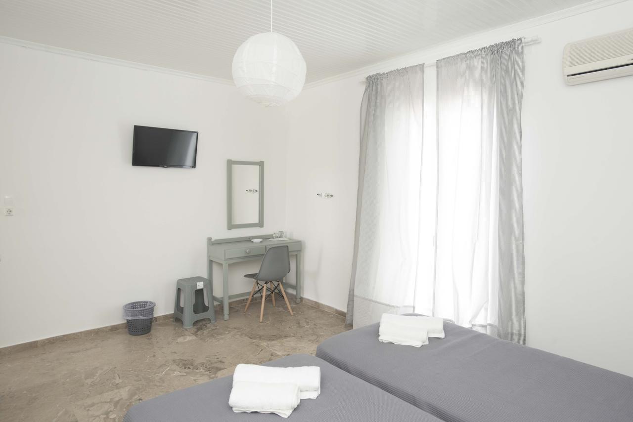 Hotel Finikas 迈索尼 外观 照片